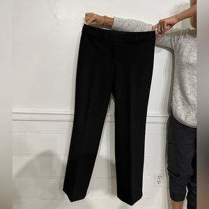 Loft Julie Trouser Pants in Black size 6 in Great Condition